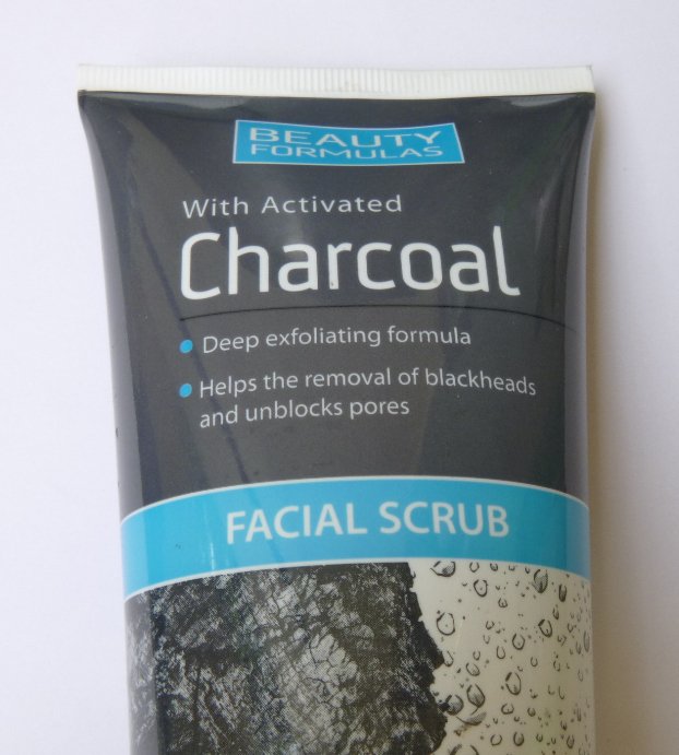 Sữa rửa mặt Beauty Formulas Charcoal Facial 150ml - than hoạt tính tẩy tế bào chết