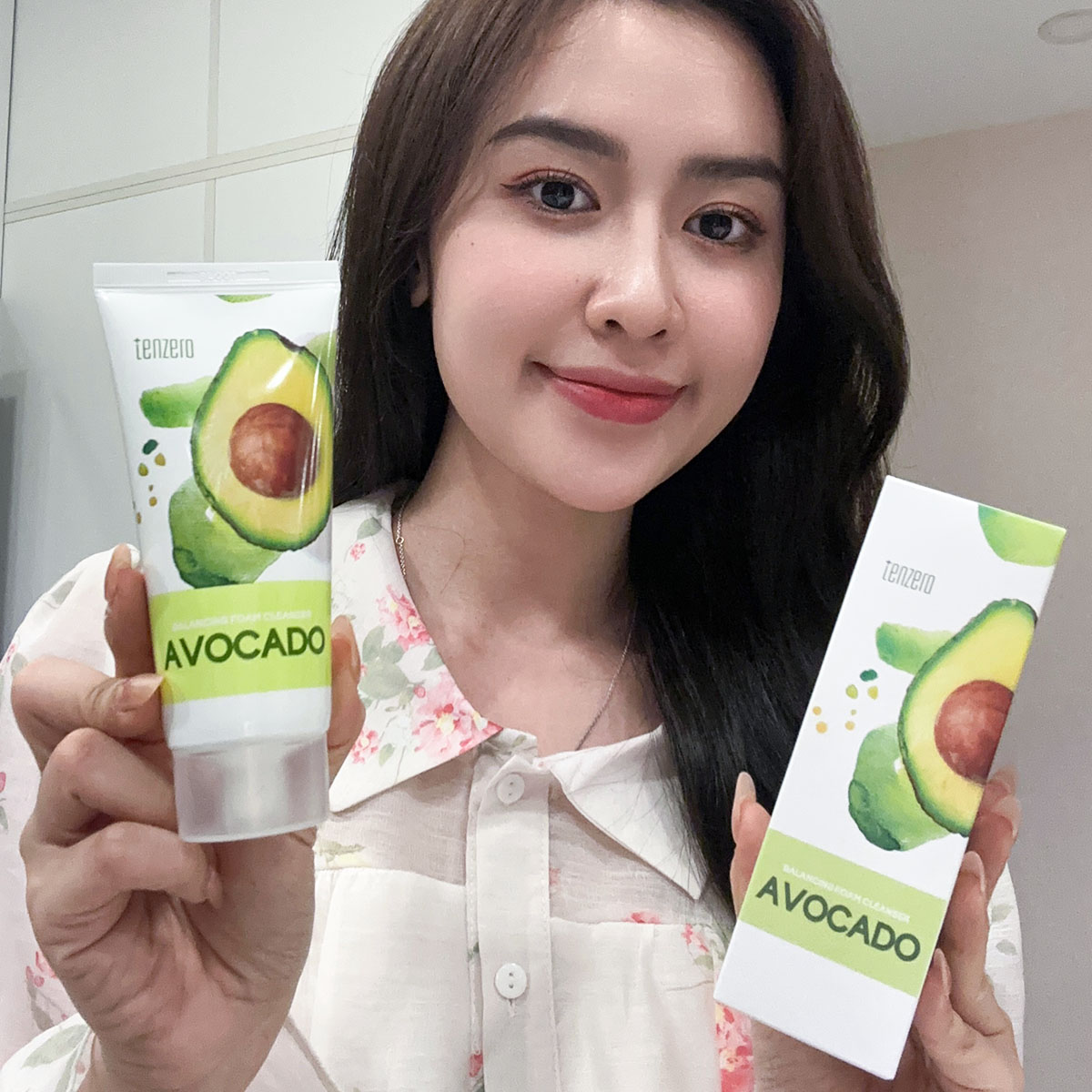 Sữa rửa mặt tạo bọt Lành tính, Sạch thoáng cho da nhạy cảm Tenzero Balancing Foarm Cleanser Avocado 100ml