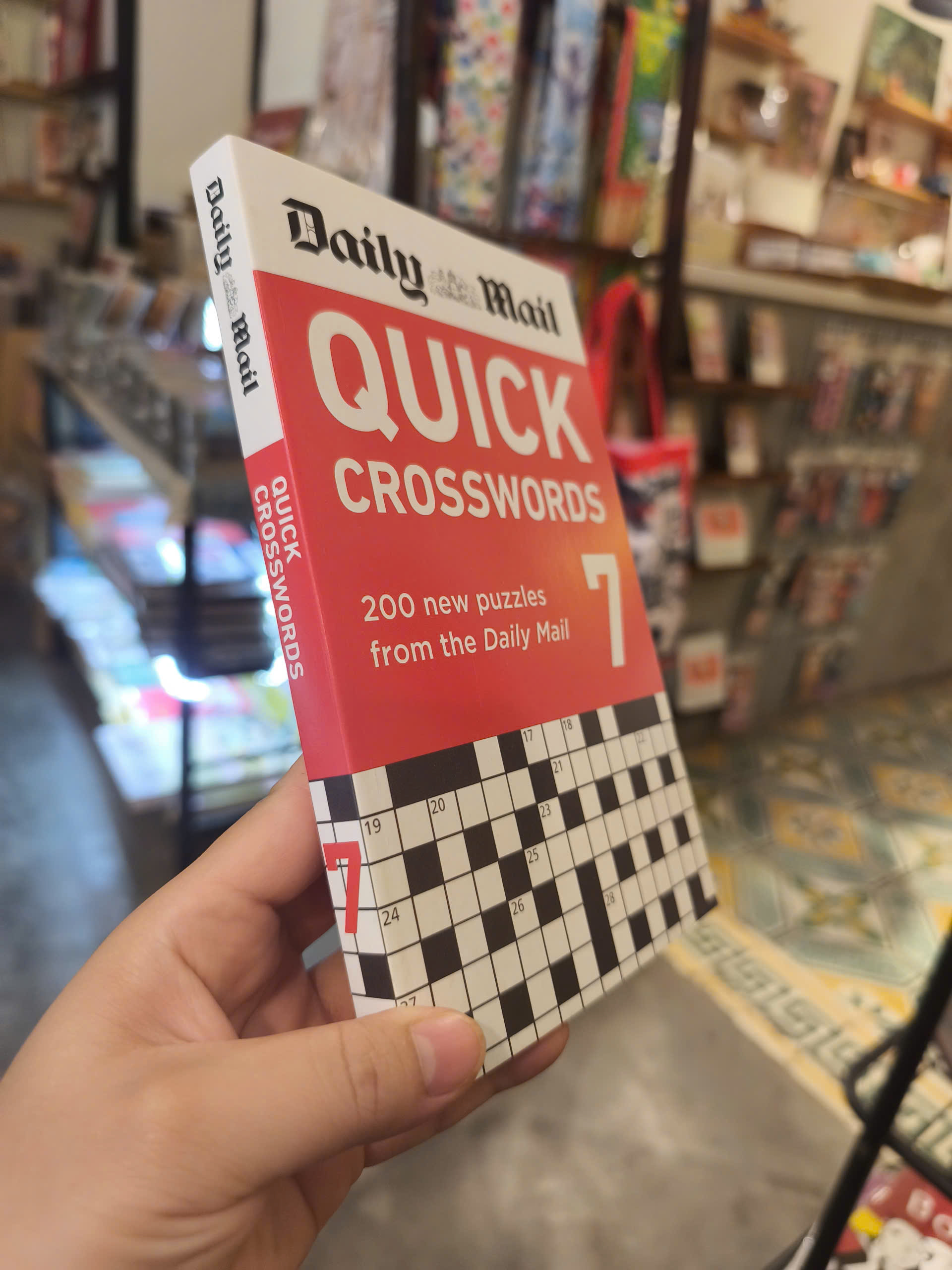 Sách - Quick Crosswords 7 | Games / Ngoại văn Nhập khẩu UK / Trò chơi ô chữ giải trí