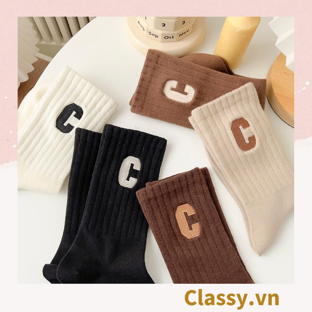 Tất cổ cao Classy, vớ cổ cao in chữ, màu trung tính basic G1363