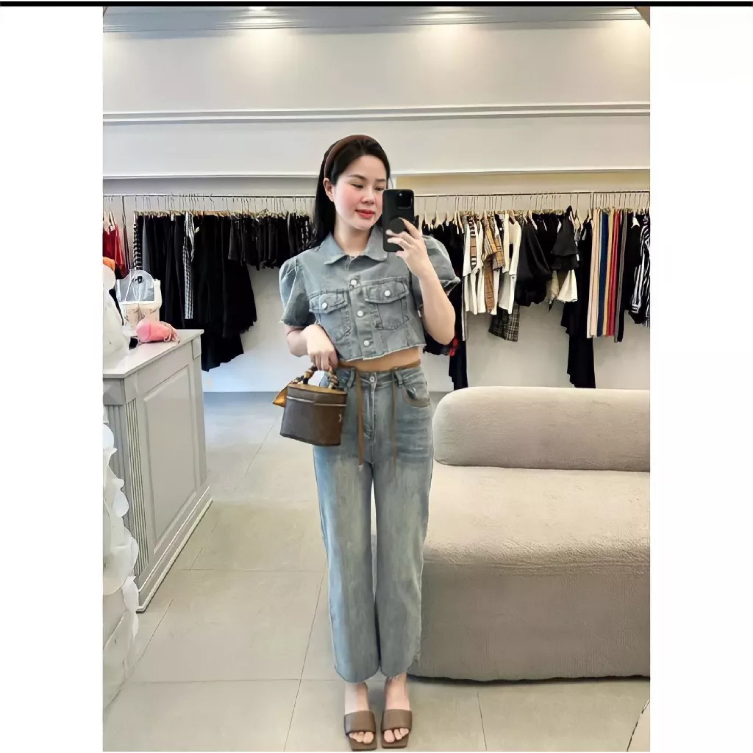 Áo Jeans Nữ Croptop Cộc Tay Cổ Bẻ Cúc Cài Túi Trước 2 Size Basic