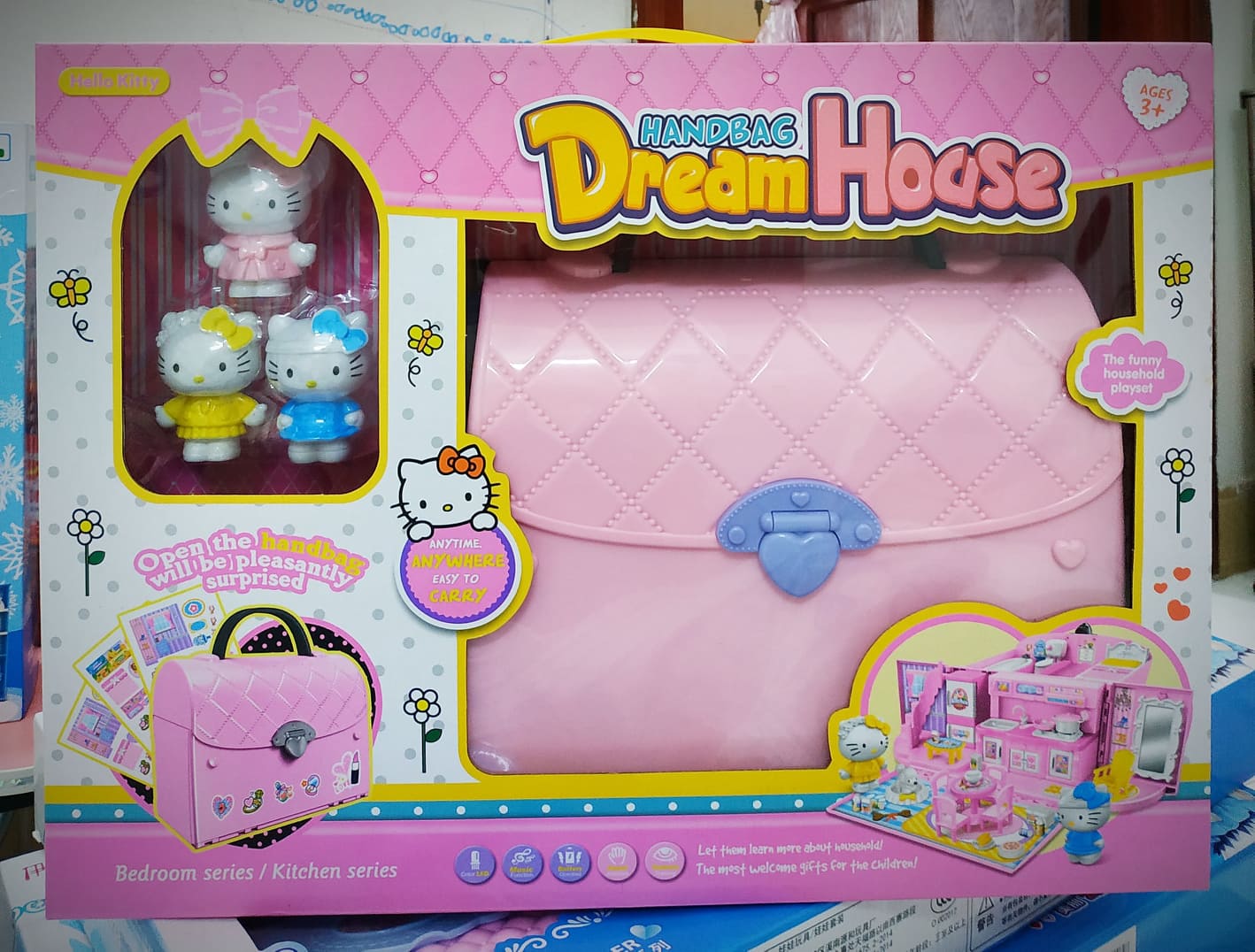 Bộ đồ chơi ngôi nhà khép kín Dream House Hello Kitty mẫu phòng bếp gấp gọn dạng túi xách cao cấp kèm đồ nội thất