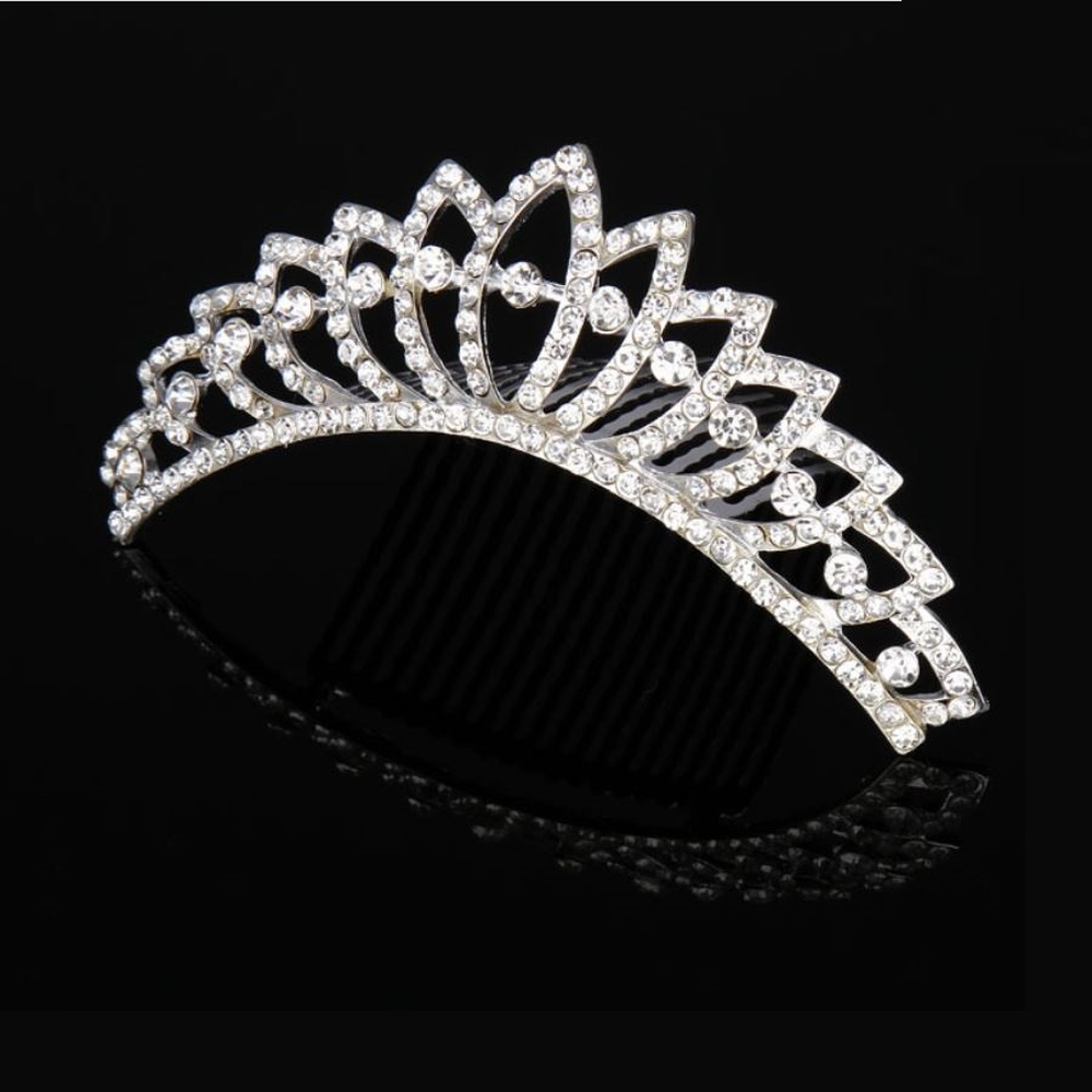 Vương Miện Mỹ Ký Đính Đá Có Lược Cài 75 Số 1, Thiết Kế Sang Trọng, Màu Trắng Tinh Khôi, Đính Đá Trang Sức Nghệ Thuật, Giữ Chắc Chắn Trên Tóc Khi Sử Dụng, Dễ Phối Trang Phục Và Phụ Kiện Khác