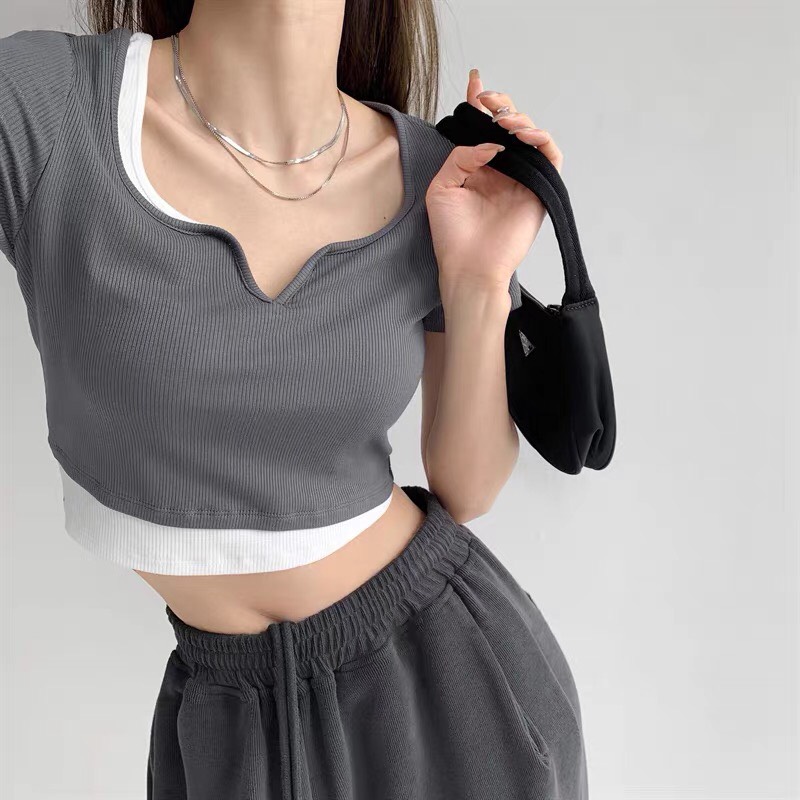 Áo croptop nữ ngắn tay phối màu độc đáo chất liệu len tăm thấm hút mồ hôi tốt áo croptop cổ v cách điệu phù hợp đi chơi