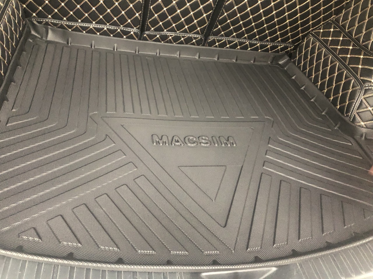 Thảm lót cốp xe ô tô MAZDA CX5 2017+ (qd) nhãn hiệu Macsim chất liệu TPV cao cấp màu đen