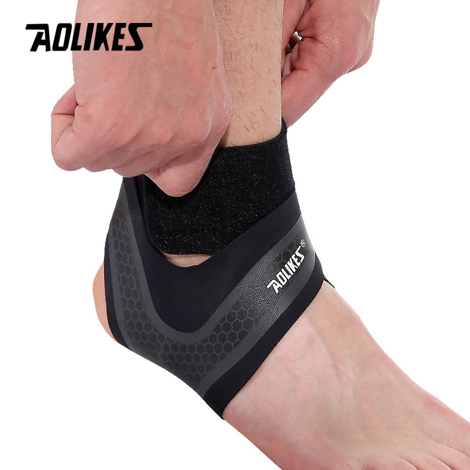 Băng quấn cổ chân bảo vệ mắt cá chân hỗ trợ chống lật cổ chân Sport ankle pads AOLIKES YE-7130 - Hàng Chính Hãng