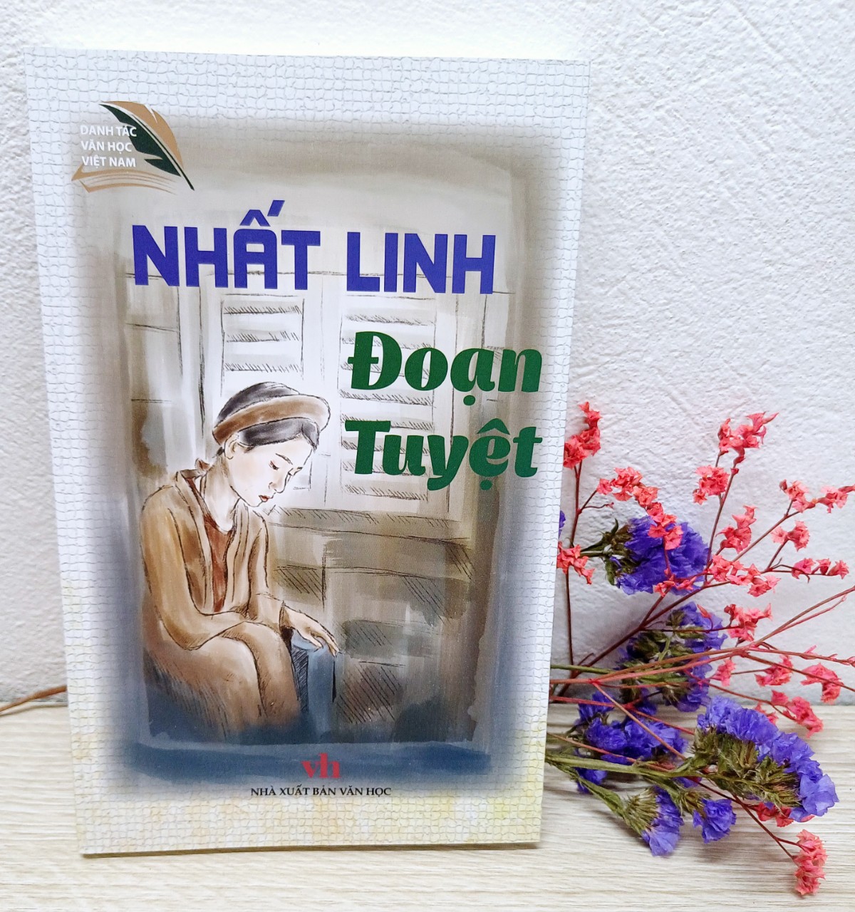 Sách văn học: Nhất Linh - Đoạn tuyệt