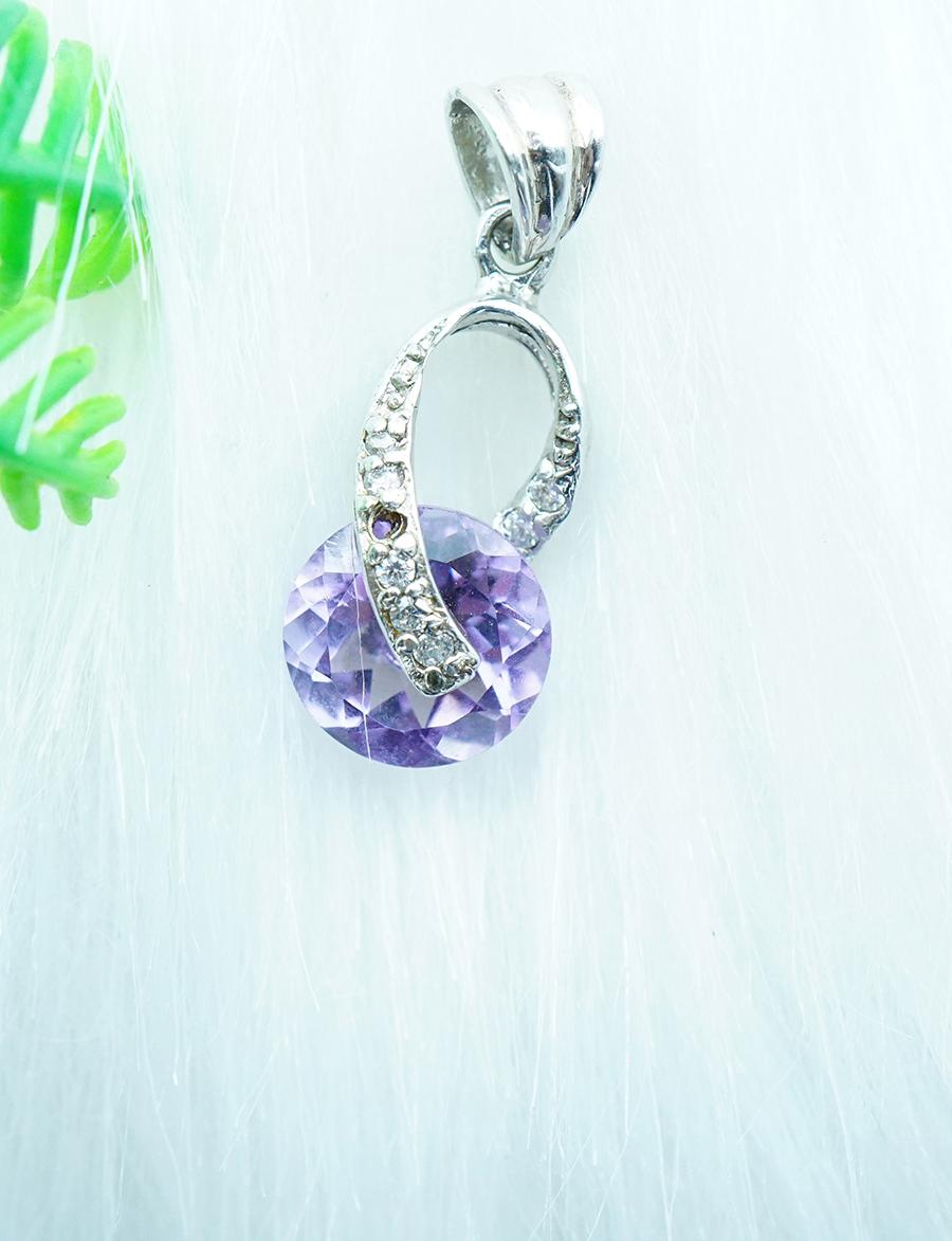 Mặt dây chuyền thạch anh tím Amethyst tự nhiên độc đáo