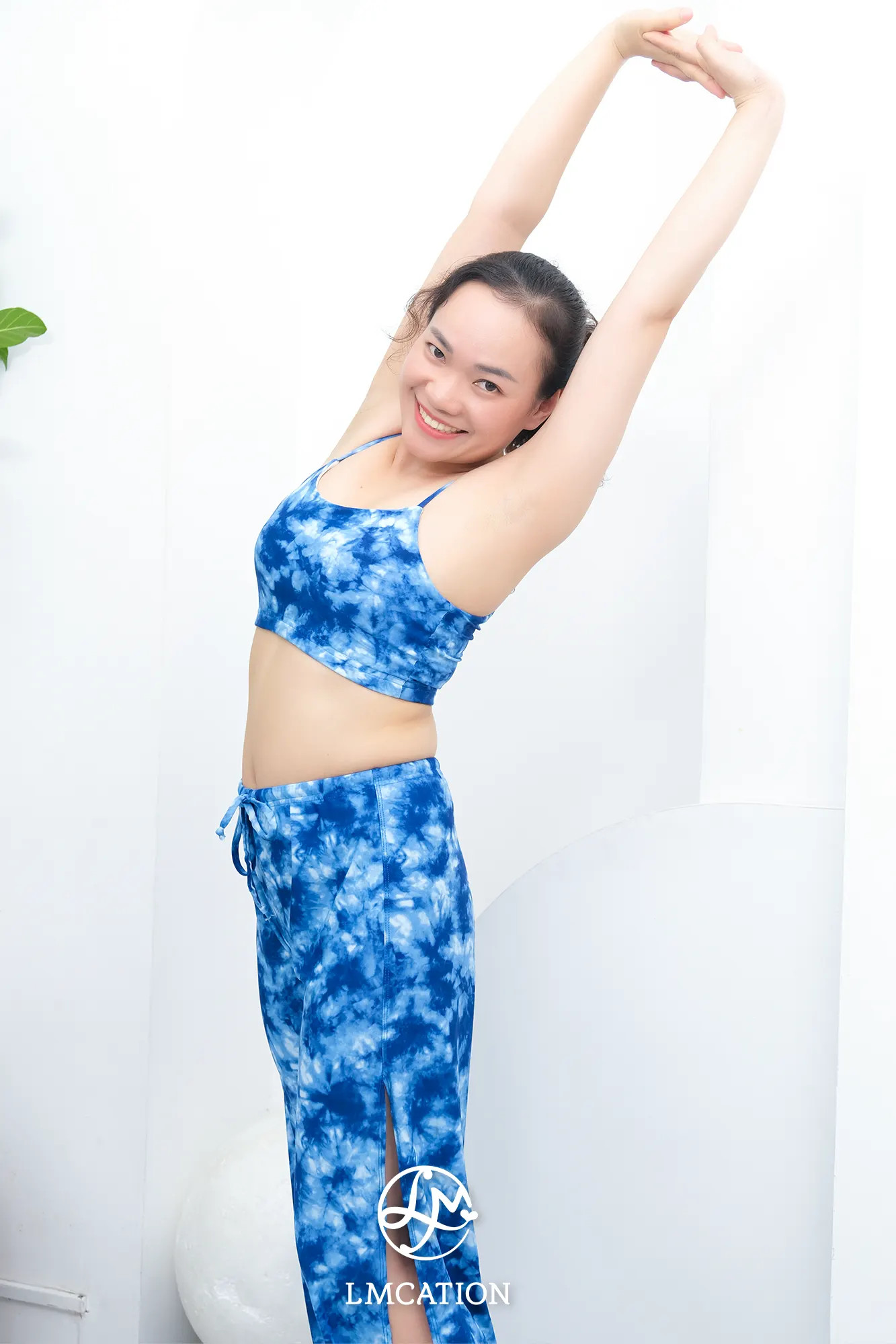 Áo bikini đa năng Gym-to-swim LMcation Elisa - Màu Xanh Dương