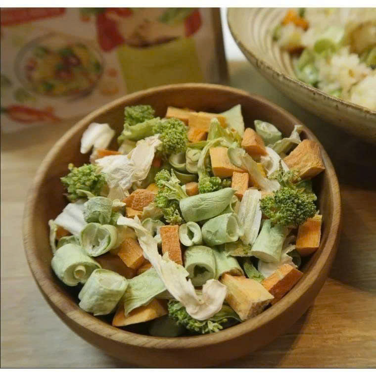 Rau Củ Đà Lạt Sấy Thăng Hoa Dalahouse Gói 50g - Rau Củ Giòn Nhẹ Tiện Lợi Dùng Nấu Mì, Cháo, Canh