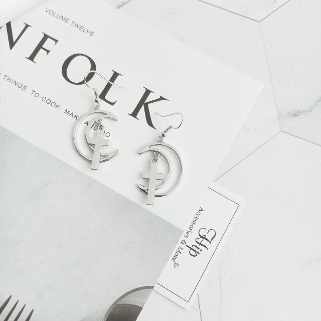 Khuyên trăng chữ thập