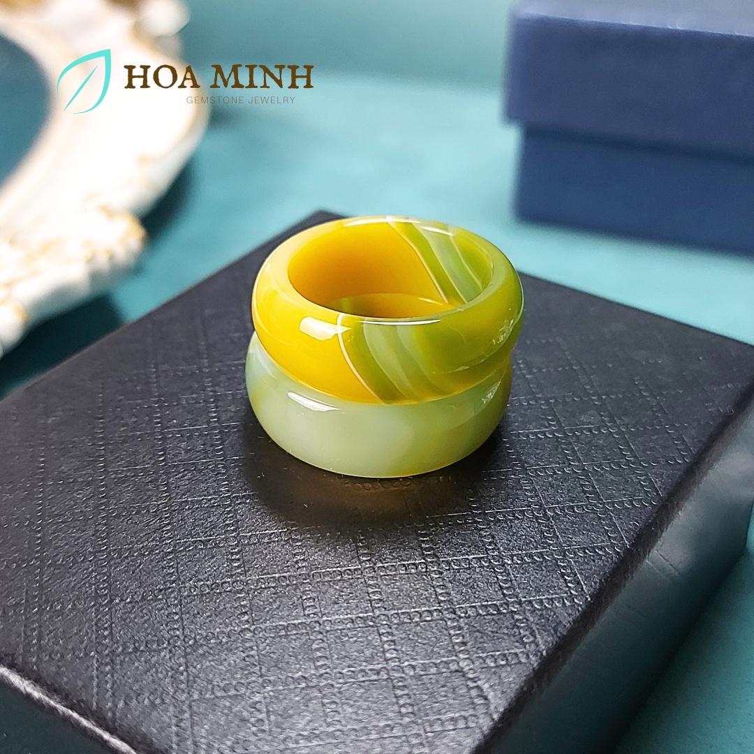 Nhẫn đá Mã Não vàng ngả xanh cốm VIP đẹp size lớn đường kính 19mm dày nhẫn 9 li big size nhẫn nam nhẫn nữ