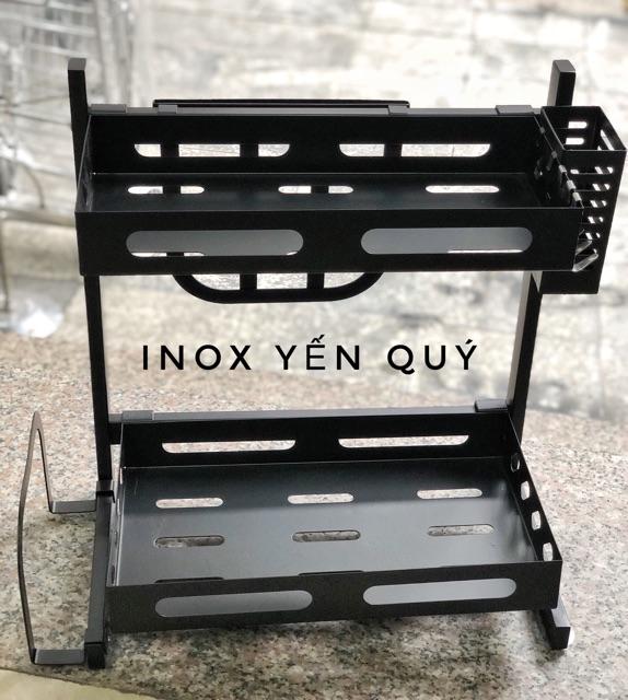 Giá 2 tầng đế tấm đựng gia vị, dao thớt, đũa đầy đủ phụ kiện