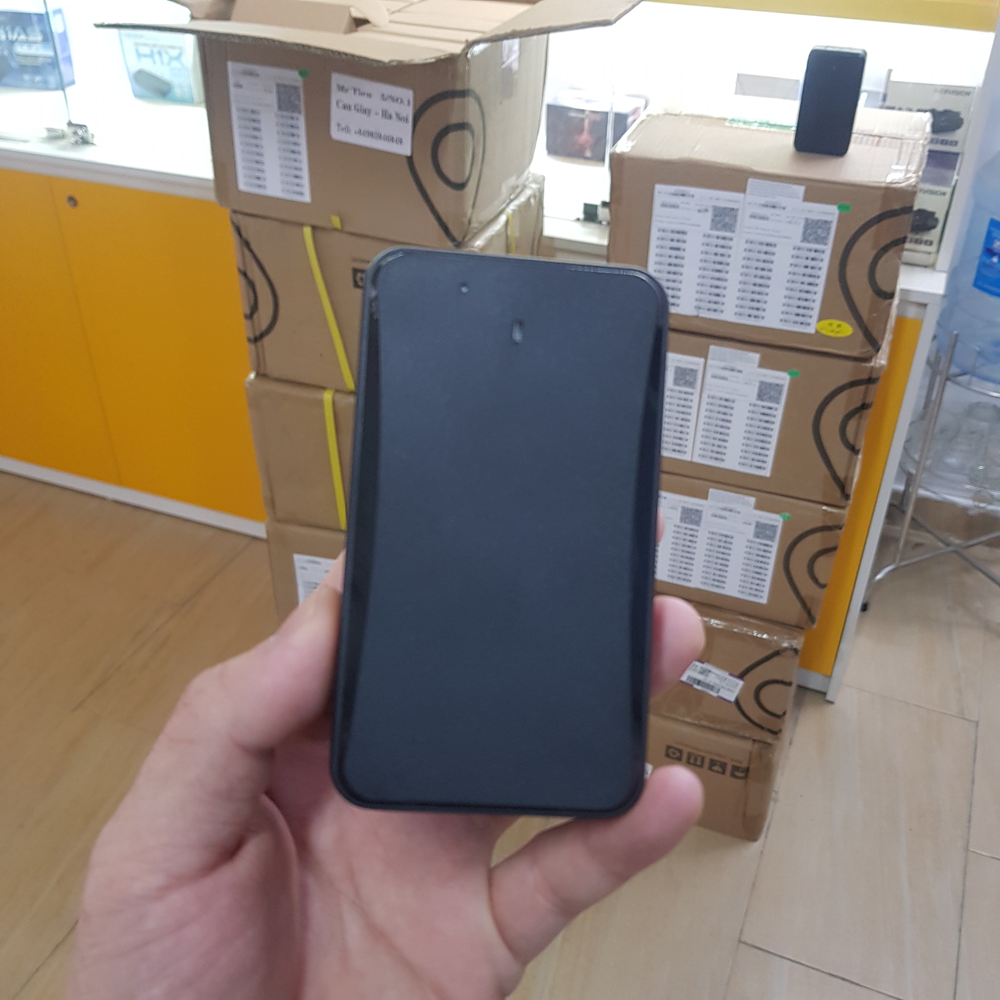 Định vị cầm tay AT4 pin khủng 10.000mah từ 1- 3 tháng