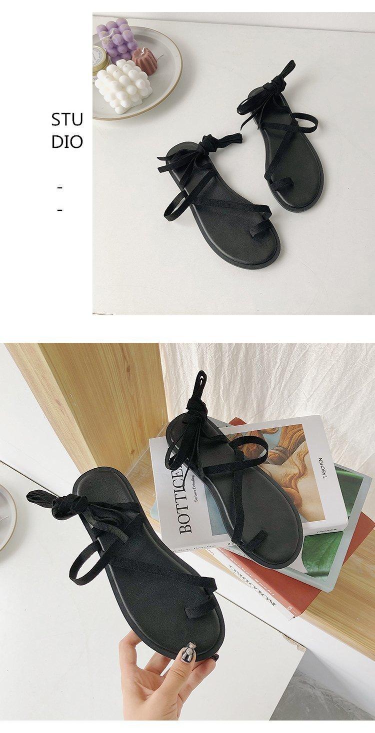 Xăng đan Đế Bằng Thiết Kế Xinh Xắn Hợp Thời Trang