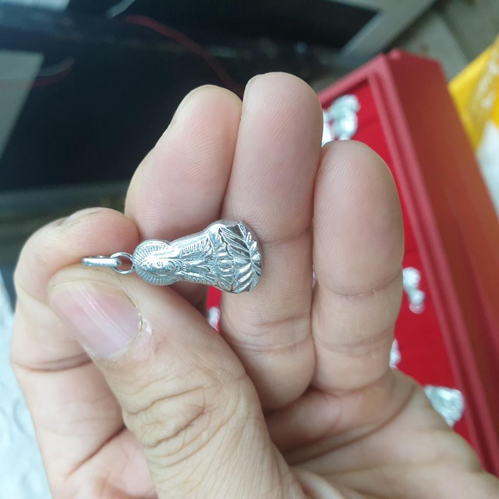 Mặt Dây Chuyền Tượng Quan Âm Bạc Titanium- Mặt dây sáng đẹp như vàng trắng, dùng vĩnh viễn