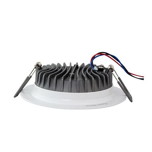 Đèn LED âm trần đổi màu 9W Rạng Đông, khoét lỗ 110mm, vỏ nhôm đúc, cánh tản nhiệt