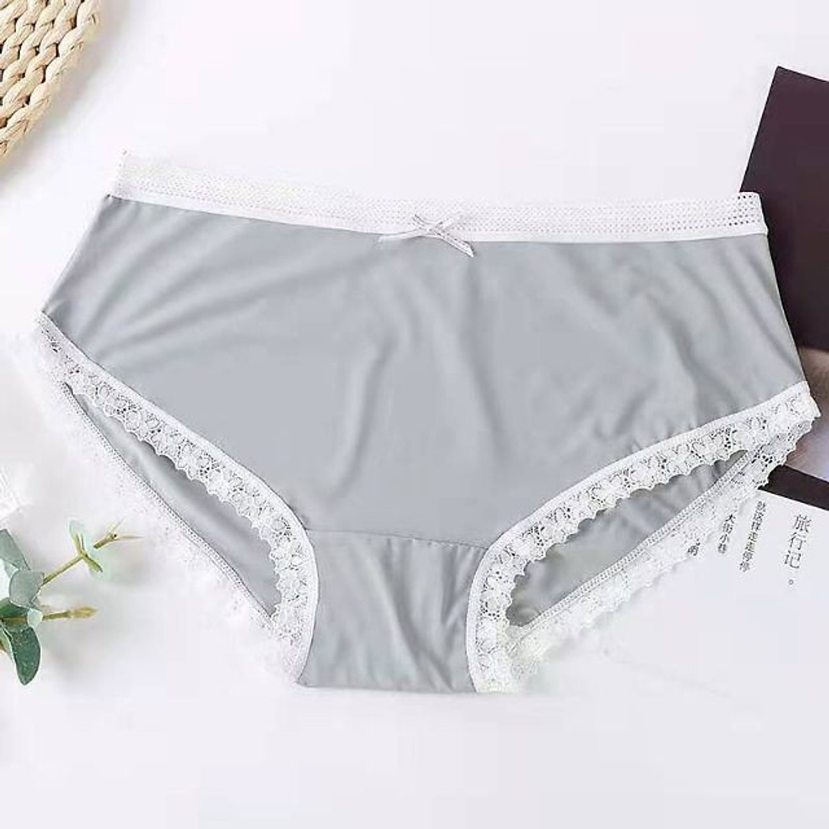 Combo 4 Quần Lót Nữ su lụa cao cấp co giãn mềm mịn - Freesize