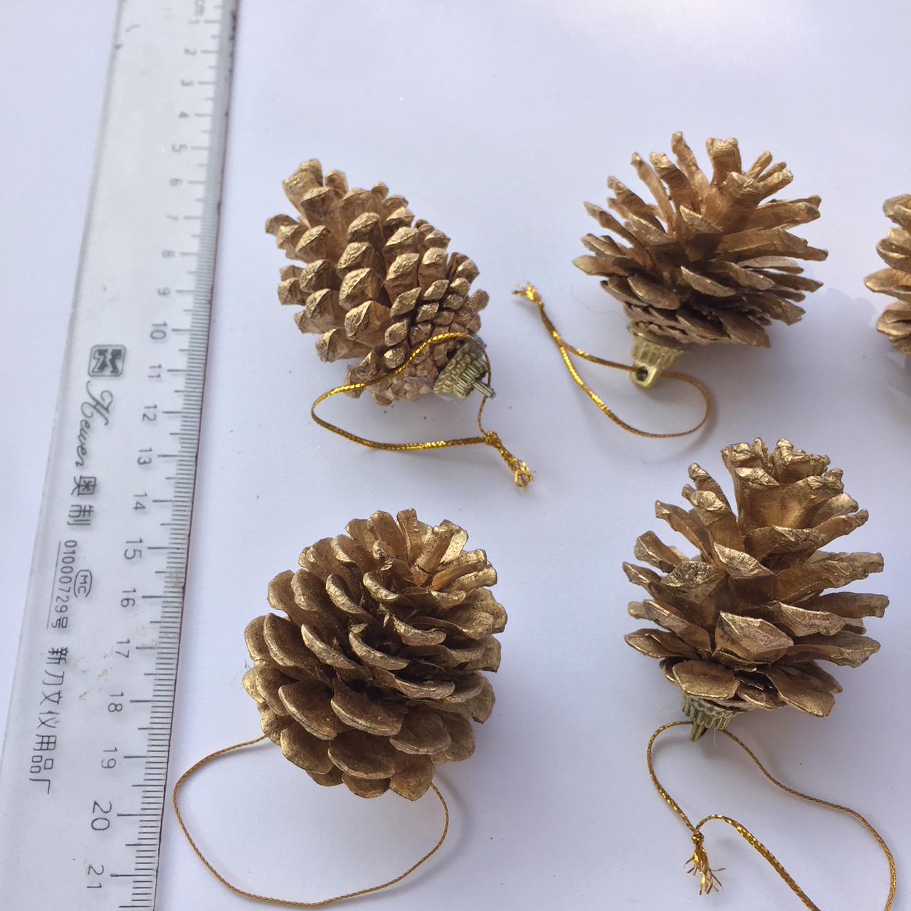 Combo 6 quả thông vàng trang trí Noel giáng sinh