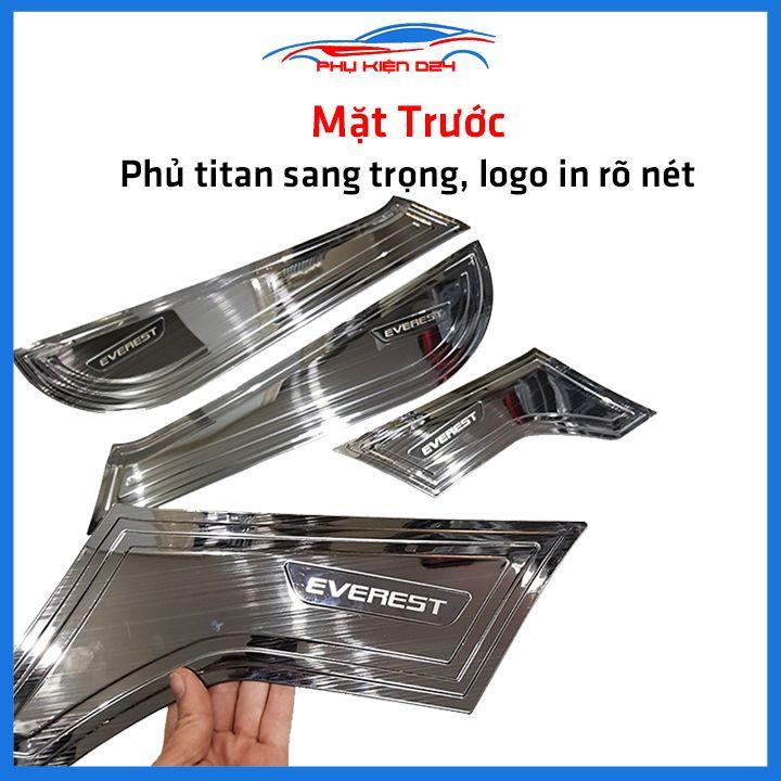 Bộ ốp tapli Ford Everest 2016-2017-2018-2019-2020-2021-2022 vân Titan chống xước va đập khi mở cửa và làm đẹp xe