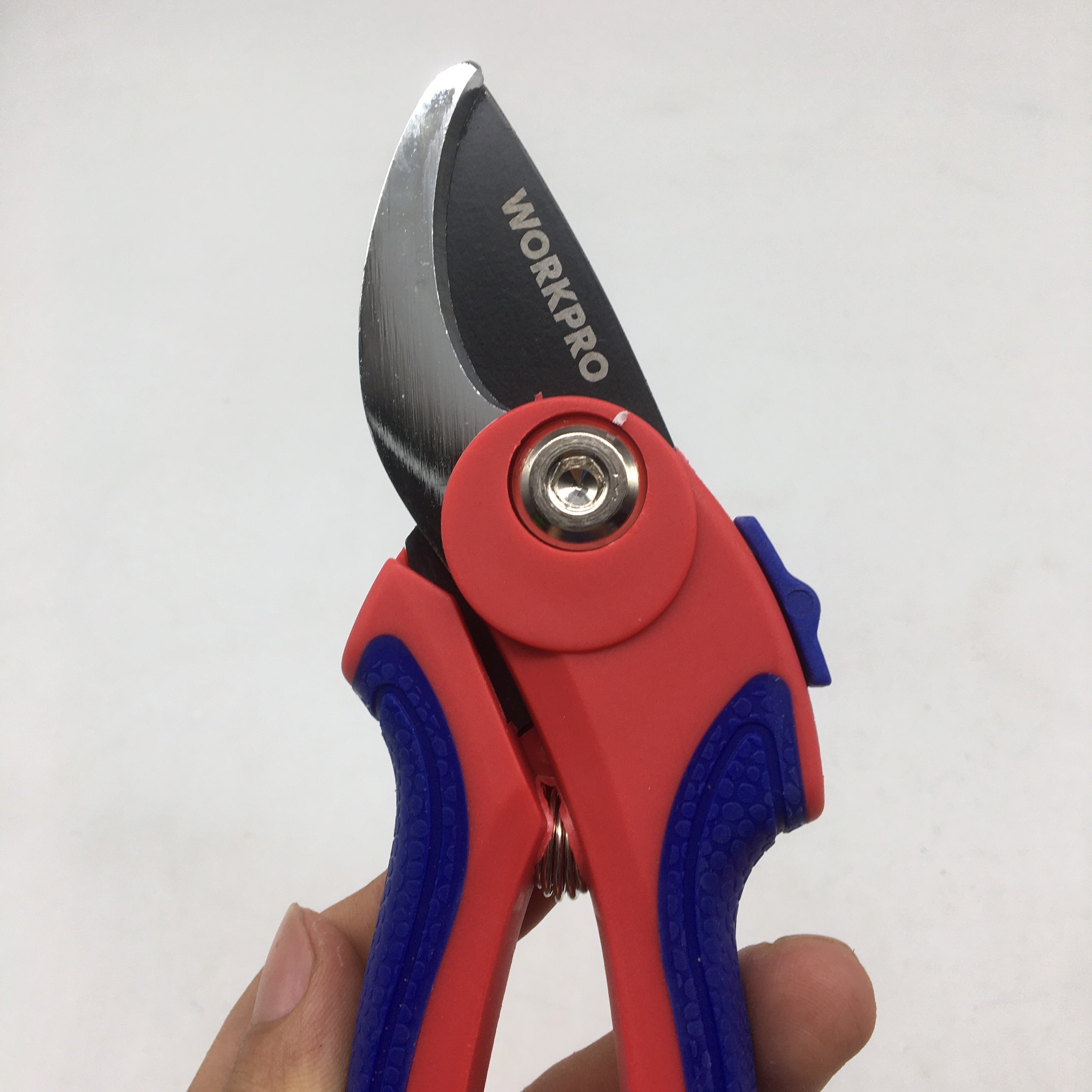 Kéo cắt cành Workpro 7.5inch WP332003