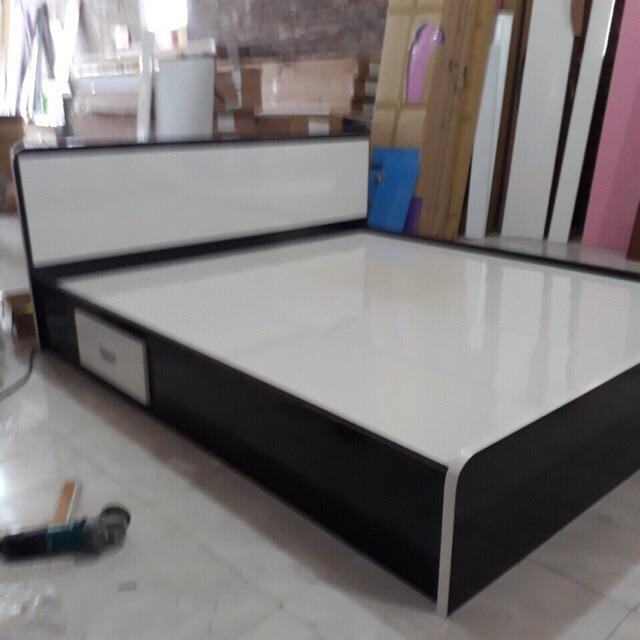 Giường nhựa đài loan 160x200cm Hà nội