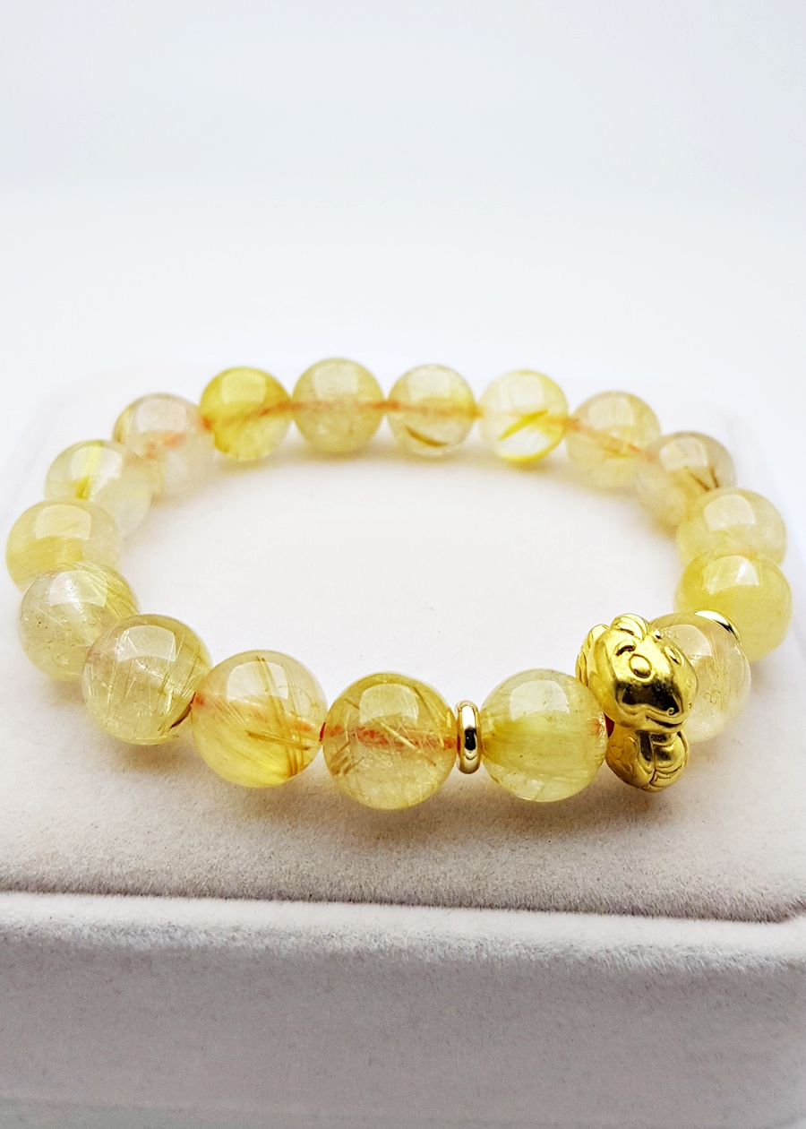 Vòng Tay Thạch Anh Tóc Vàng Tự Nhiên Tuổi Tỵ 11mm