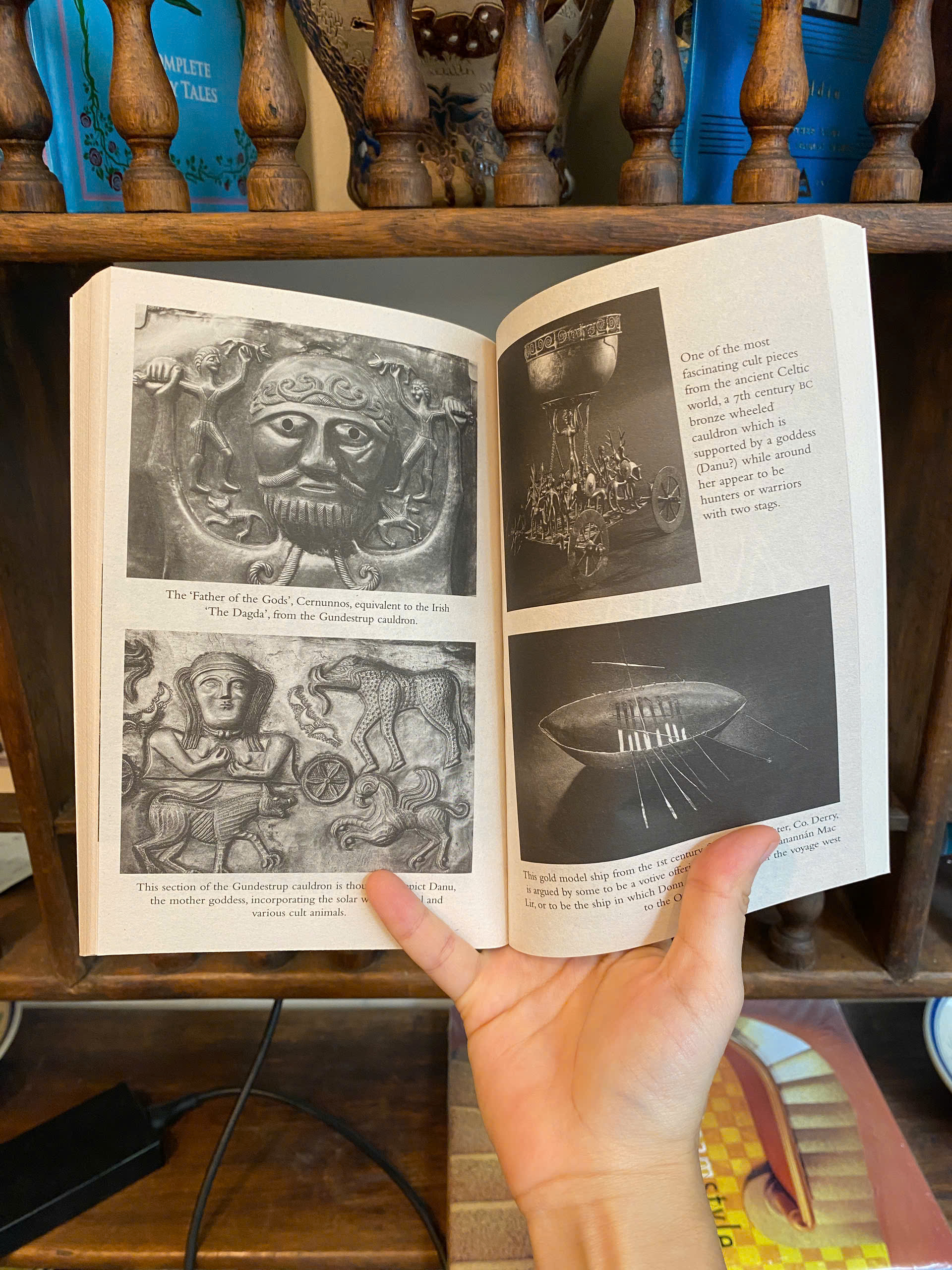 Sách - A Brief History of the Celts by Peter Berresford Ellis - Lịch sử tiếng Anh/ Ancient History