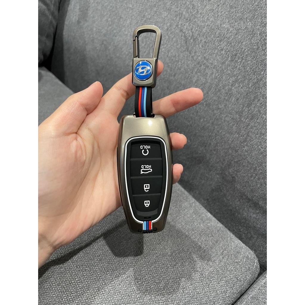 Ốp Bảo Vệ Chìa Khóa Xe Hyundai Santafe 2021 - 2023, Tucson 2022, 2023 Bằng Hợp Kim Cao Cấp