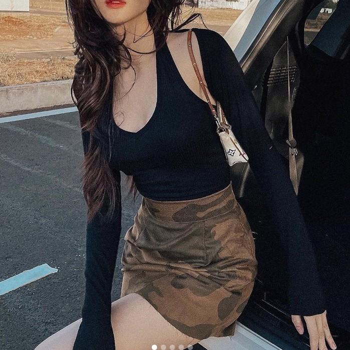 SET ÁO CROPTOP TAY RỜI KIỂU MỚI 2 MÀU TRẮNG ĐEN QUYẾN RŨ FREESIZE CÁ TÍNH