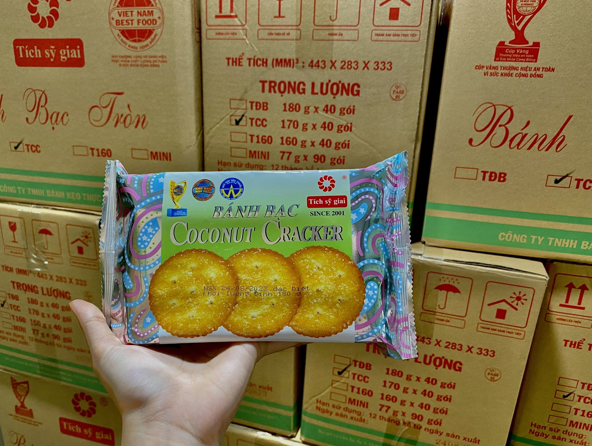 Thùng bánh quy đường Coconut Tích Sỹ Giai 170gr cao cấp