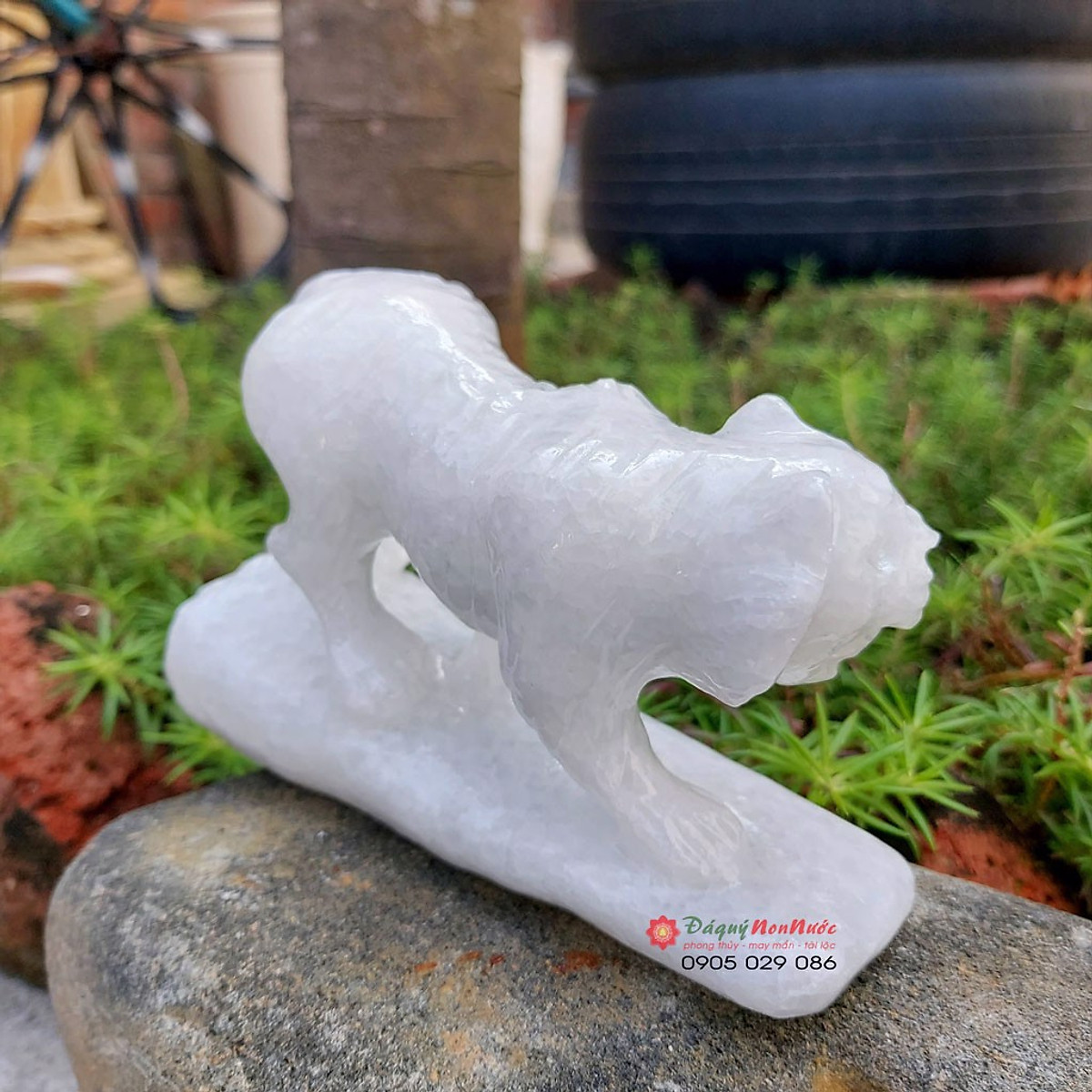 Tượng đá cọp 12 con giáp phong thủy đá trắng 10cm đá Non Nước
