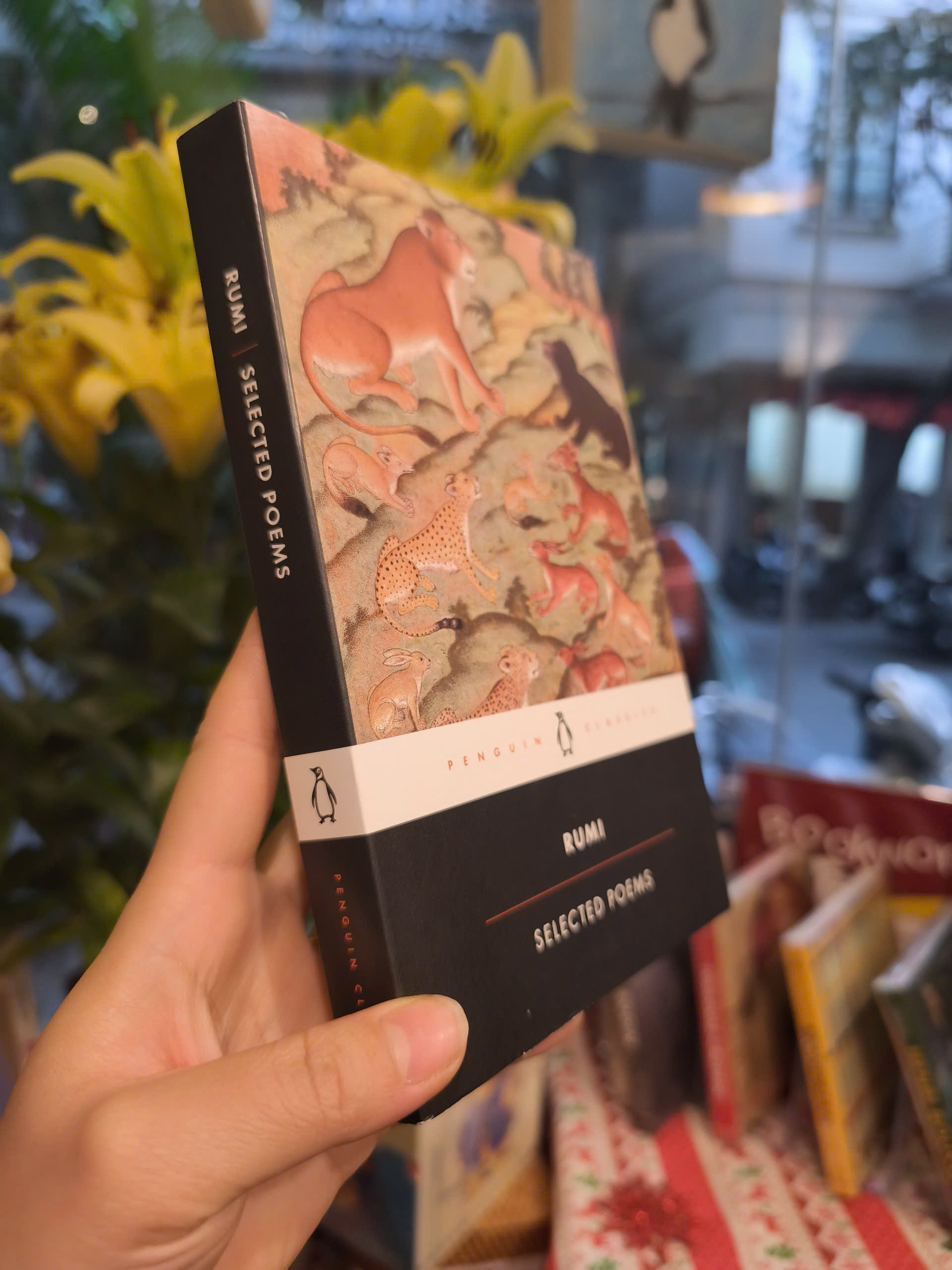 Sách - Rumi: Selected Poems | Poetry / Classics / Tuyển tập Thơ Kinh điển / Ngoại văn Nhập khẩu