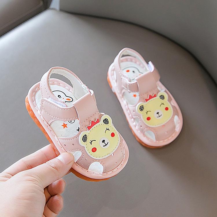 Sandal Tập Đi Cho Bé Trai Bé Gái Phát Tiếng Kêu Đế Mềm Chống Trơn Trượt Phong Cách Hàn Quốc D48