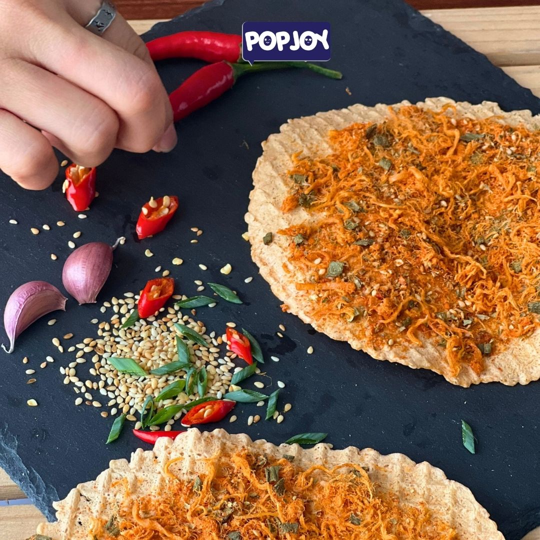 BÁNH PIZZA GÀ NƯỚNG PHÔ MAI - 125G/ 65G - Đế Bánh Tráng Giòn, Mùi Vị Pizza Đặc Trưng