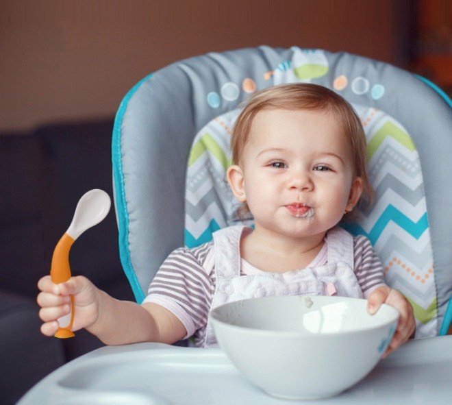 Thìa Ăn Dặm, Thìa Cho Bé Tập Ăn Bột/Cháo, Thìa Nhựa Uốn Dẻo, Thìa Nhựa An Toàn Xuất Nhật (Giao màu ngẫu nhiên)