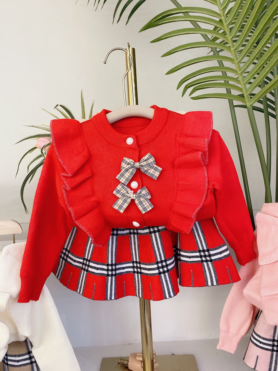 Set váy len bé gái. Đầm len cho bé 2-8 tuổi rời cổ bèo 2 nơ kẹp đanh sợi mềm mịn hàng Quảng Châu cao cấp