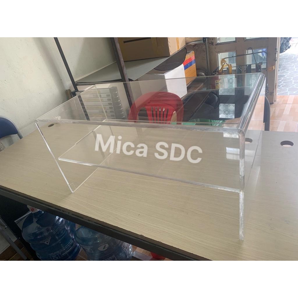 Bàn Trà - Sofa - Bàn Đọc Sách Bằng Mica Trong Suốt