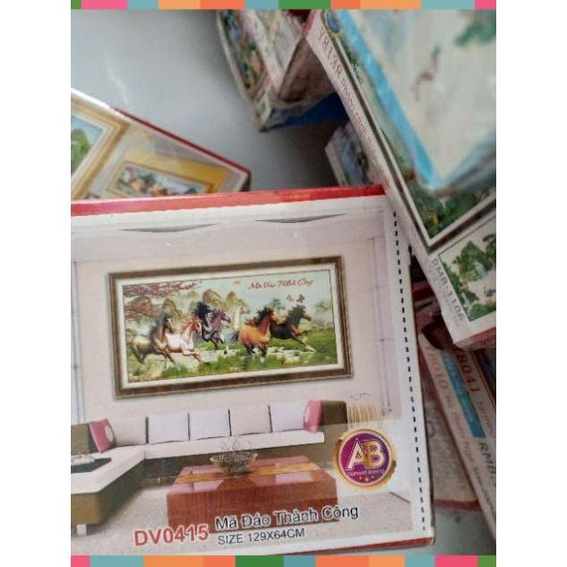 Tranh đính đá Mã đáo thành công kt 129*64cm