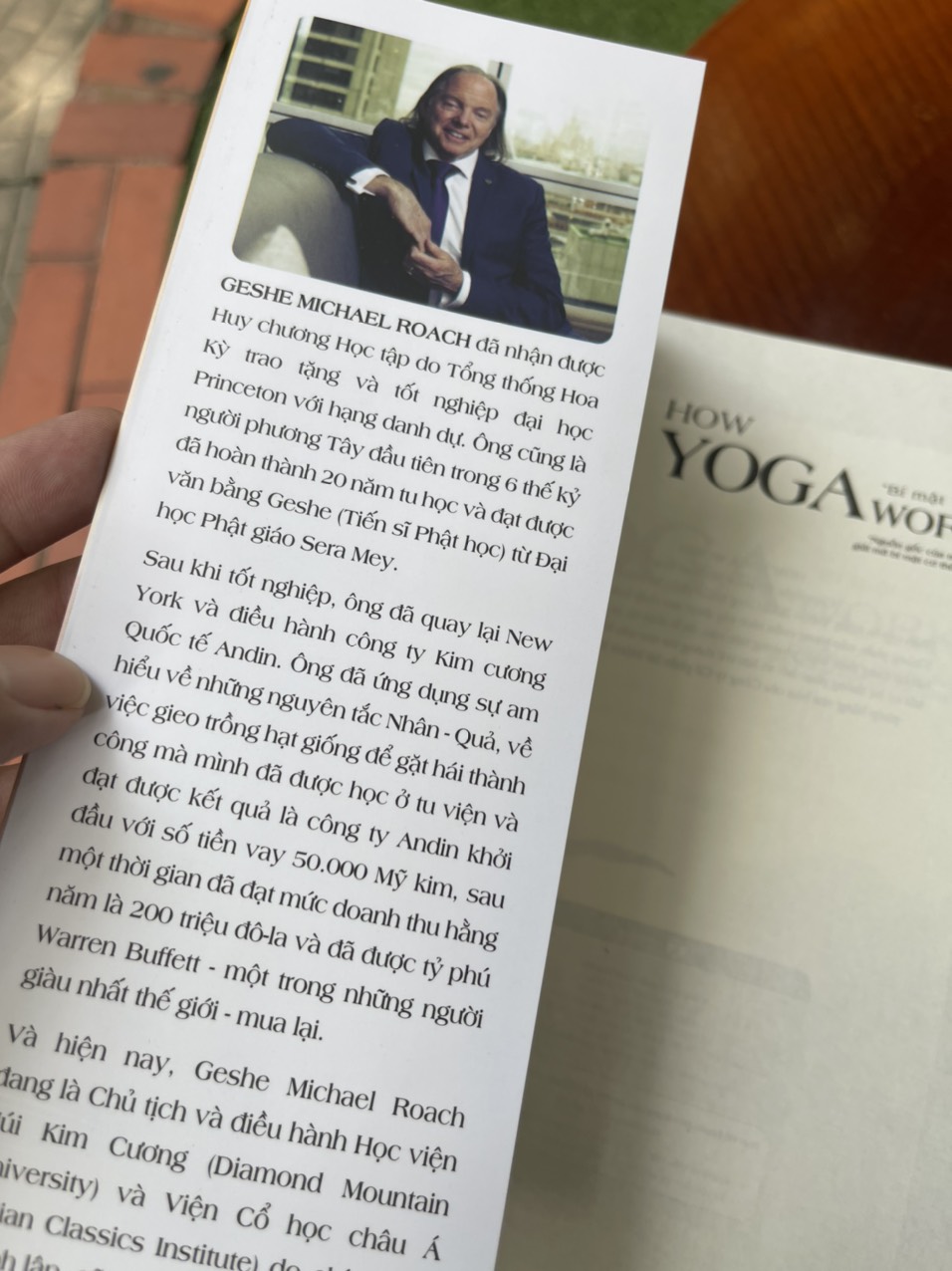 HOW YOGA WORKS: BÍ MẬT YOGA - Nguồn gốc của Yoga và giải mã bí mật cơ thể hoàn hảo - Geshe Michael Roach – THAIHABOOKS