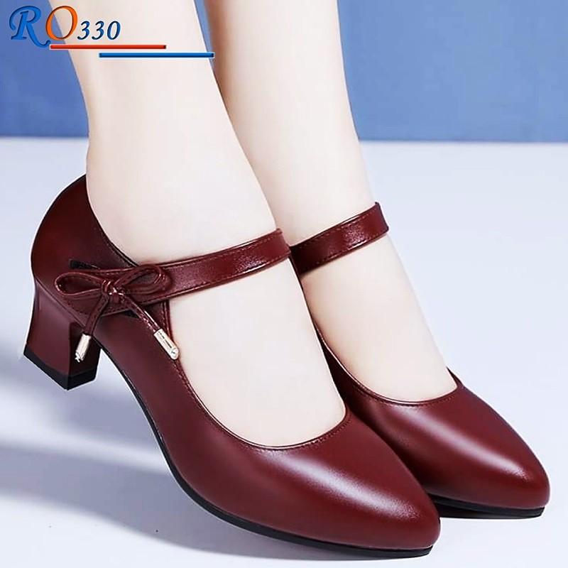 Giày quai dán gót trụ cao cấp ROSATA RO330 cao 5p mũi nhọn - đen, đỏ, kem - HÀNG VIỆT NAM - BKSTORE