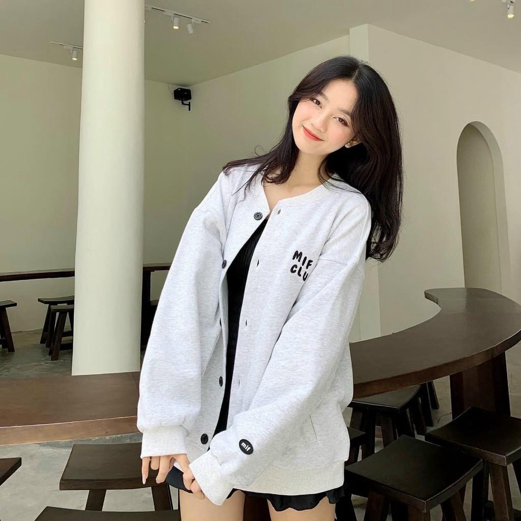 Hình ảnh  Áo Khoác Cardigan Nữ Vải Nỉ Ngoại Thêu Chữ MIF CLUB Free Size 70kg AK180