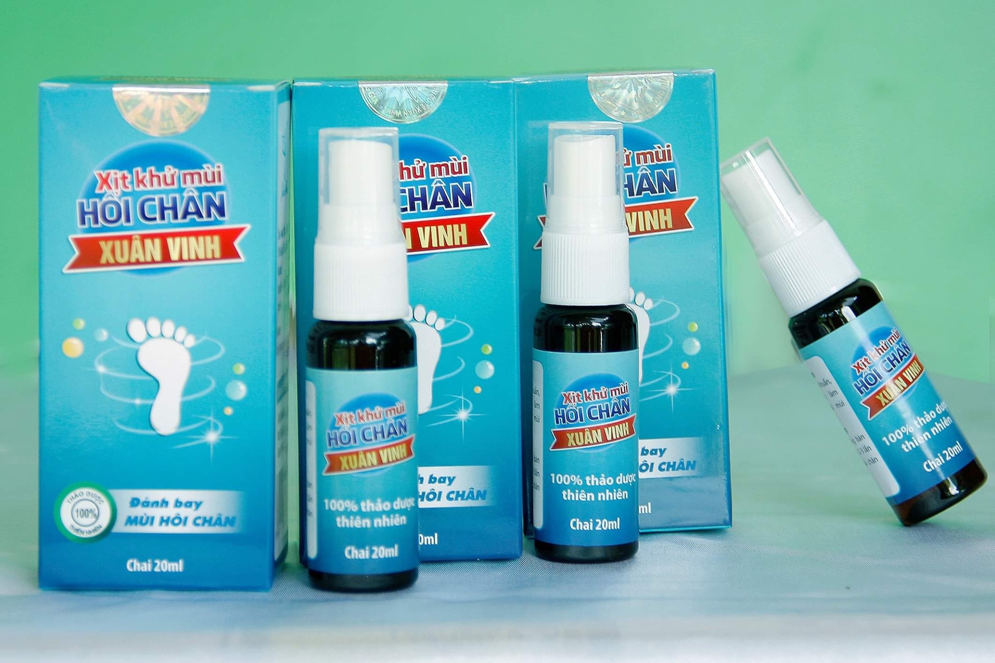 Xịt Khử Mùi Hôi Chân Xuân Vinh 20ml - Giúp diệt khuẩn, làm sạch, làm thơm, khử mùi hôi chân