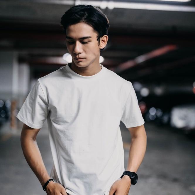 Áo thun nam trắng trơn tay ngắn, cổ tròn, vải cotton co giãn, BLACK TEE thiết kế đơn giản TSBLT0006