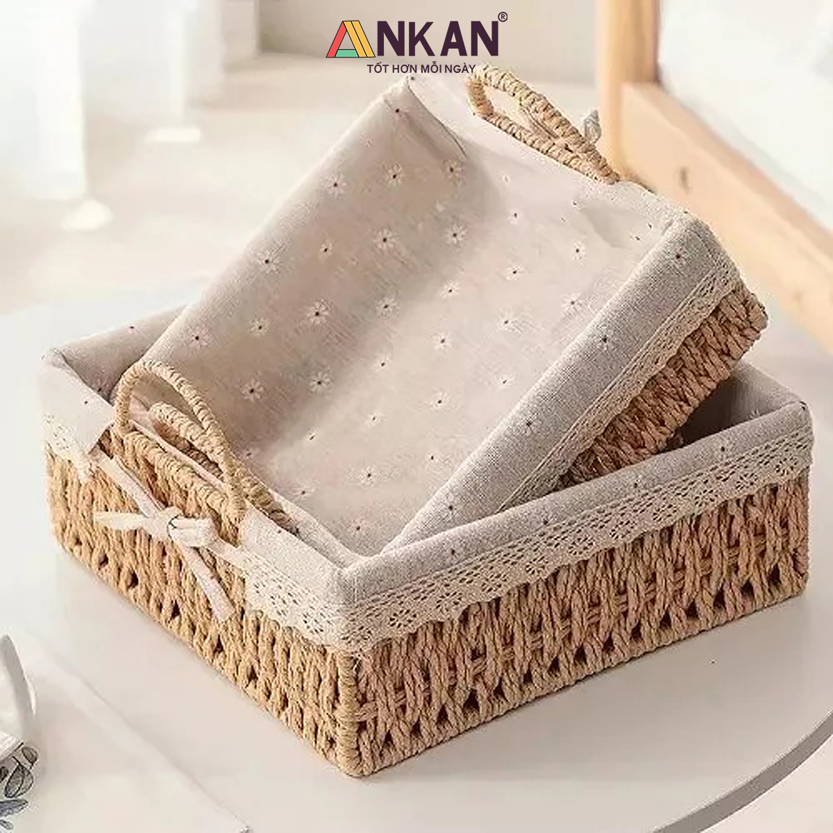 Giỏ Decor Hình Vuông Có Quai Xách – Đan Tay Thủ Công, Lót Vải Hoa Vintage, Trang Trí &amp; Đựng Đồ Đa Năng