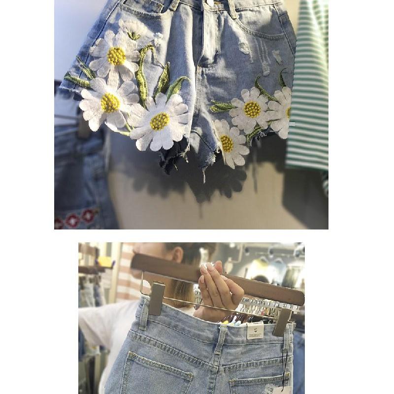 Quần Short Nữ Denim Lưng Cao Thêu Hoa Cúc Dáng Rộng Size Lớn mm200