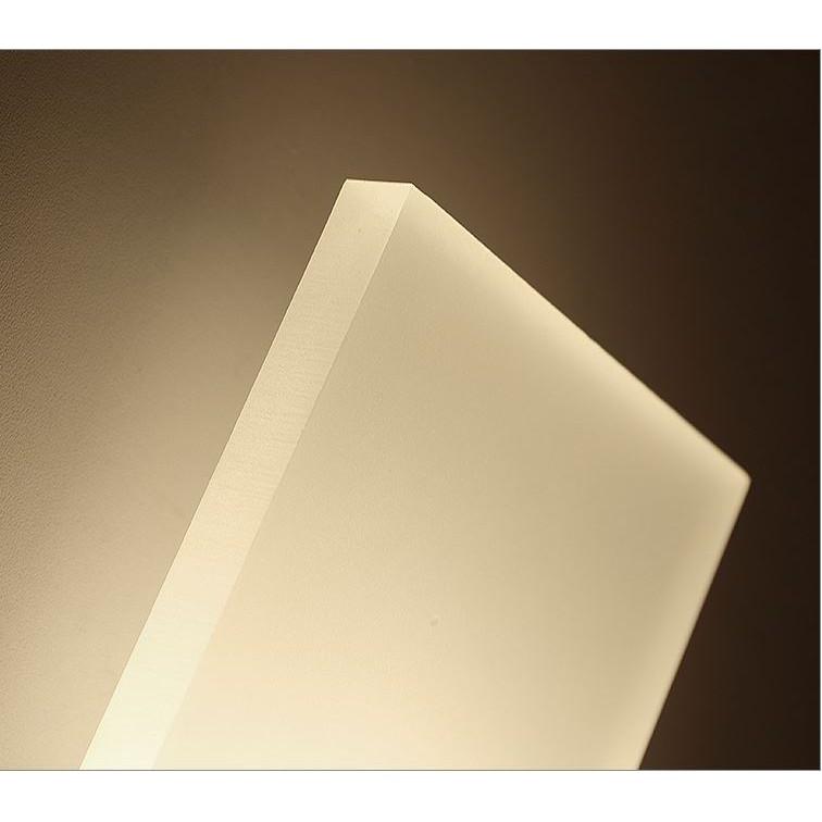 Đèn LED WISS gắn tường phong cách hiện đại, độc đáo.