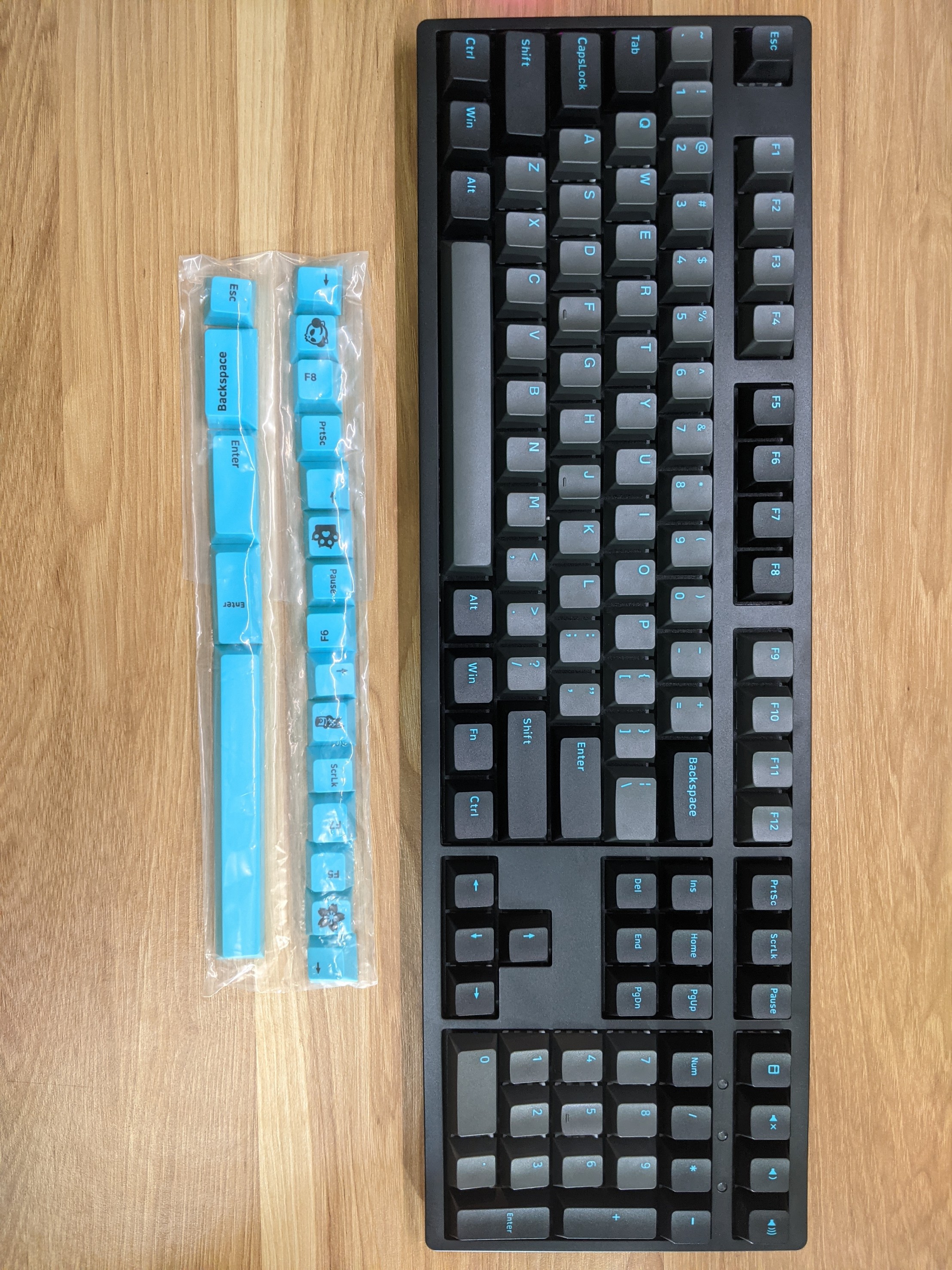 Bàn phím cơ AKKO 3108 Plus Black & Cyan - Hàng chính hãng
