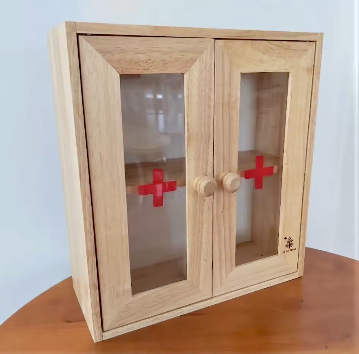 Tủ thuốᴄ gia đình bằng gỗ 2 cánh Đức Thành, tủ y tế cánh cửa trong suốt kiểm tra vật dụng bên trong, tủ đựng thuốc treo tường