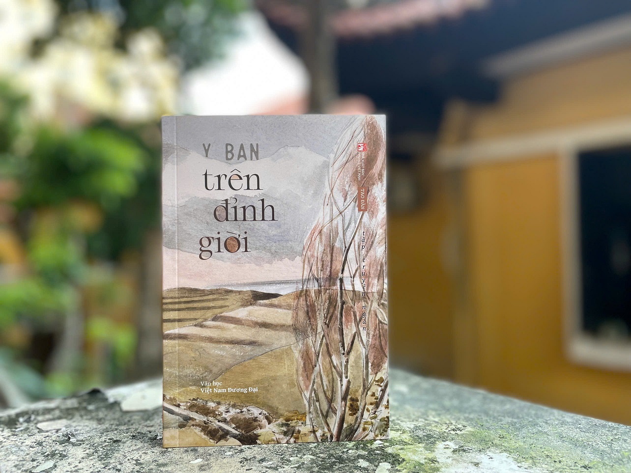 [Sách] Trên Đỉnh Giời - Y Ban - Sách Tao Đàn